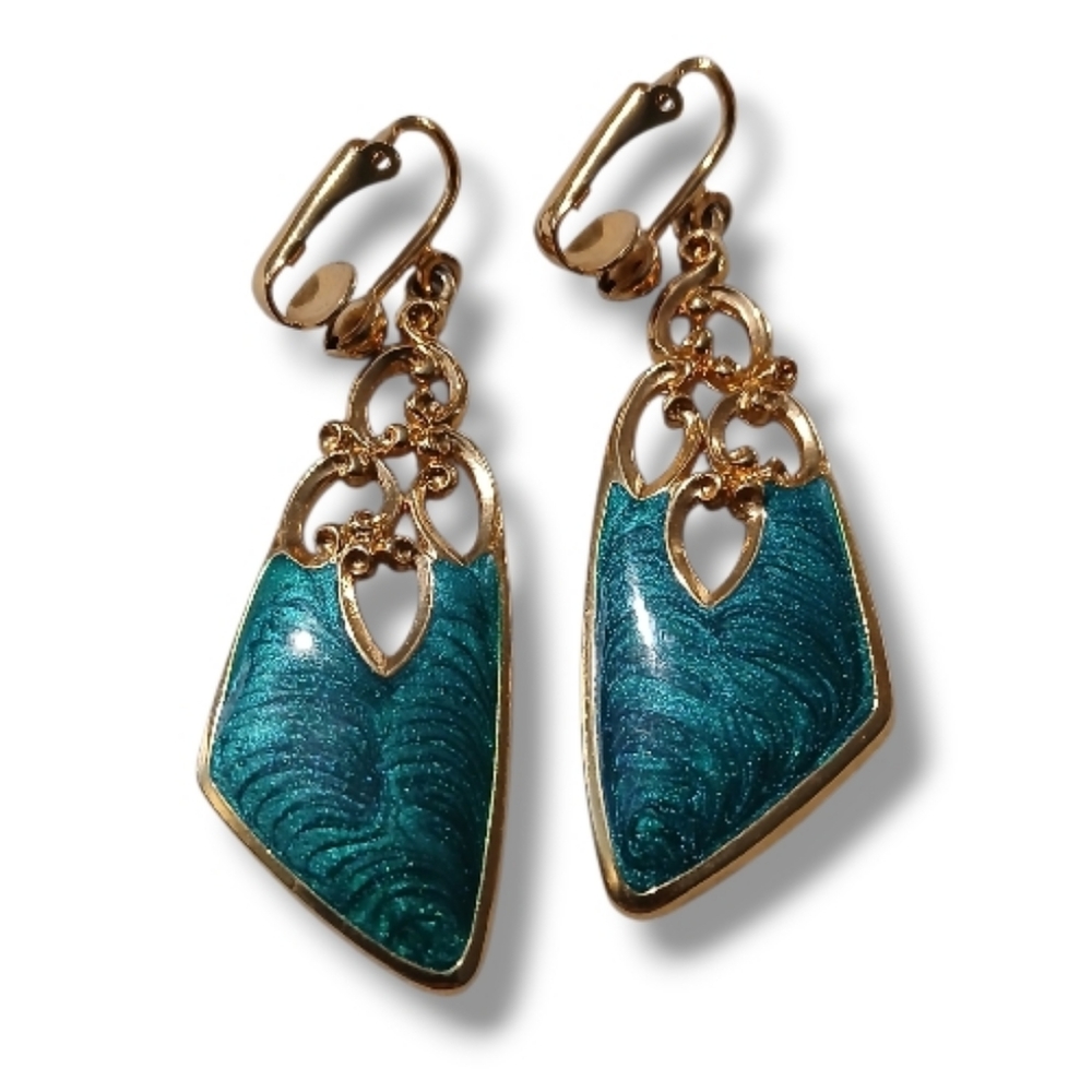 Avon Vintage "Holiday Flourish" Clip-On Earrings